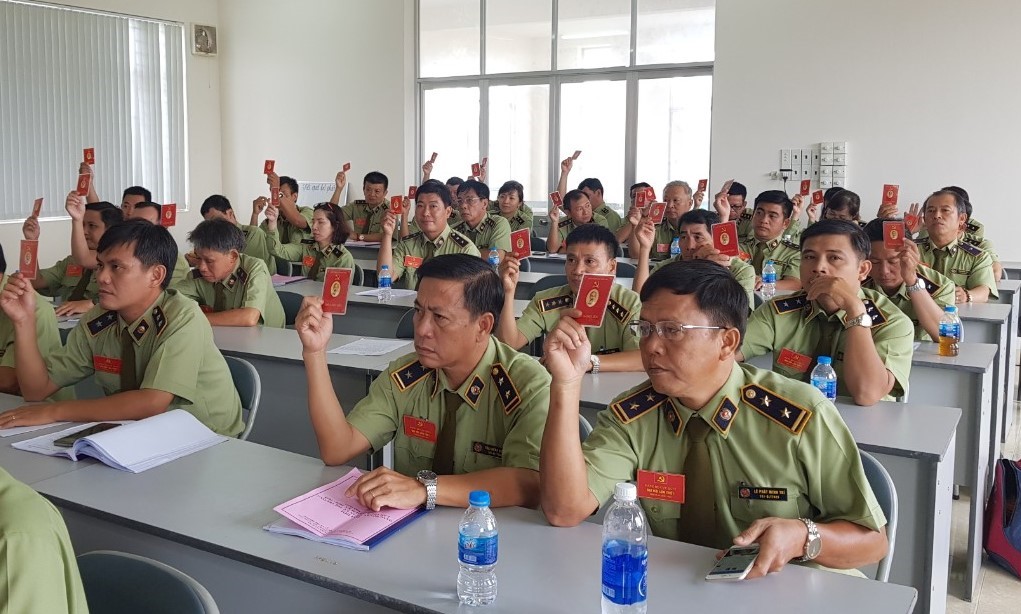 Đại biểu biểu quyết thông qua Nghị quyết Đại hội nhiệm kỳ 2020-2025